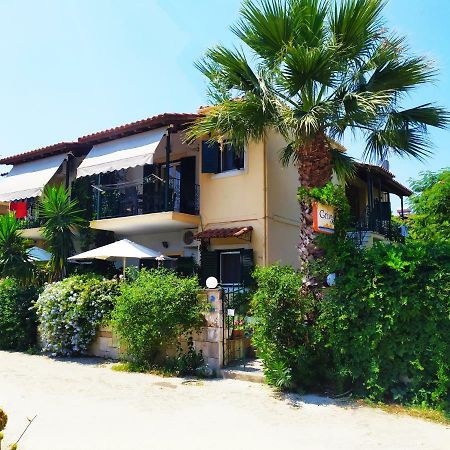 Grivas Apartments Syvota Exterior photo